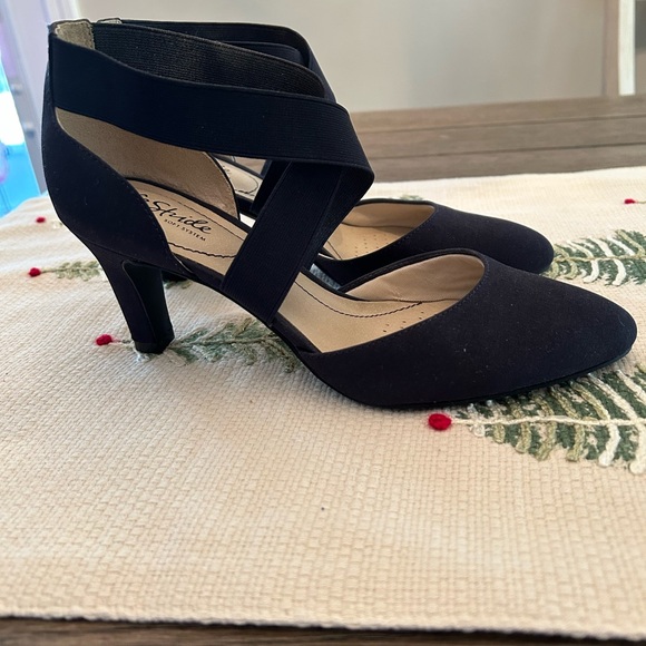 Life Stride High Heels - Size 7.5 M - Navy Blue - Worn Once - Picture 3 of 9